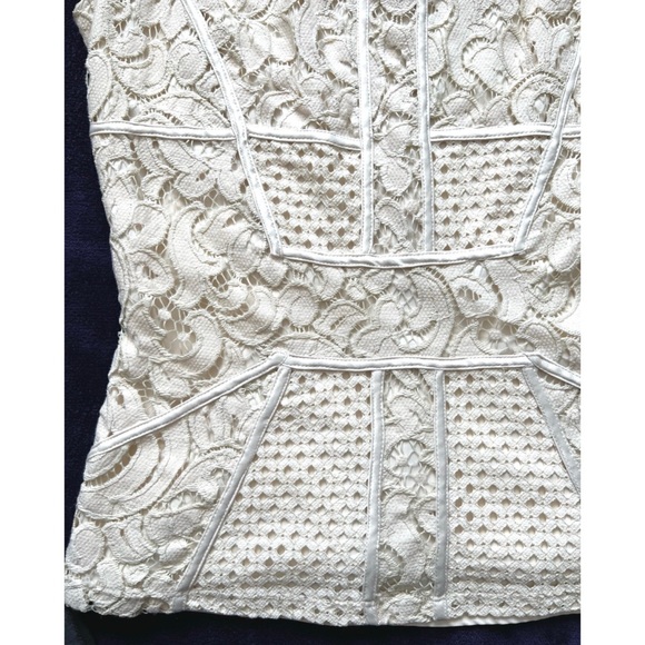 Bebe Beige Cap Sleeves Semi Sheer Crochet Top XS - Picture 5 of 10